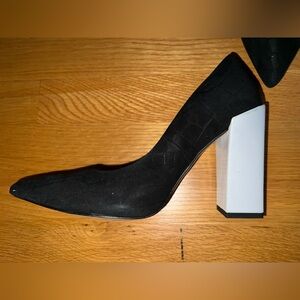Topshop Black and White Block Heel Pumps. Size 38 7.5.